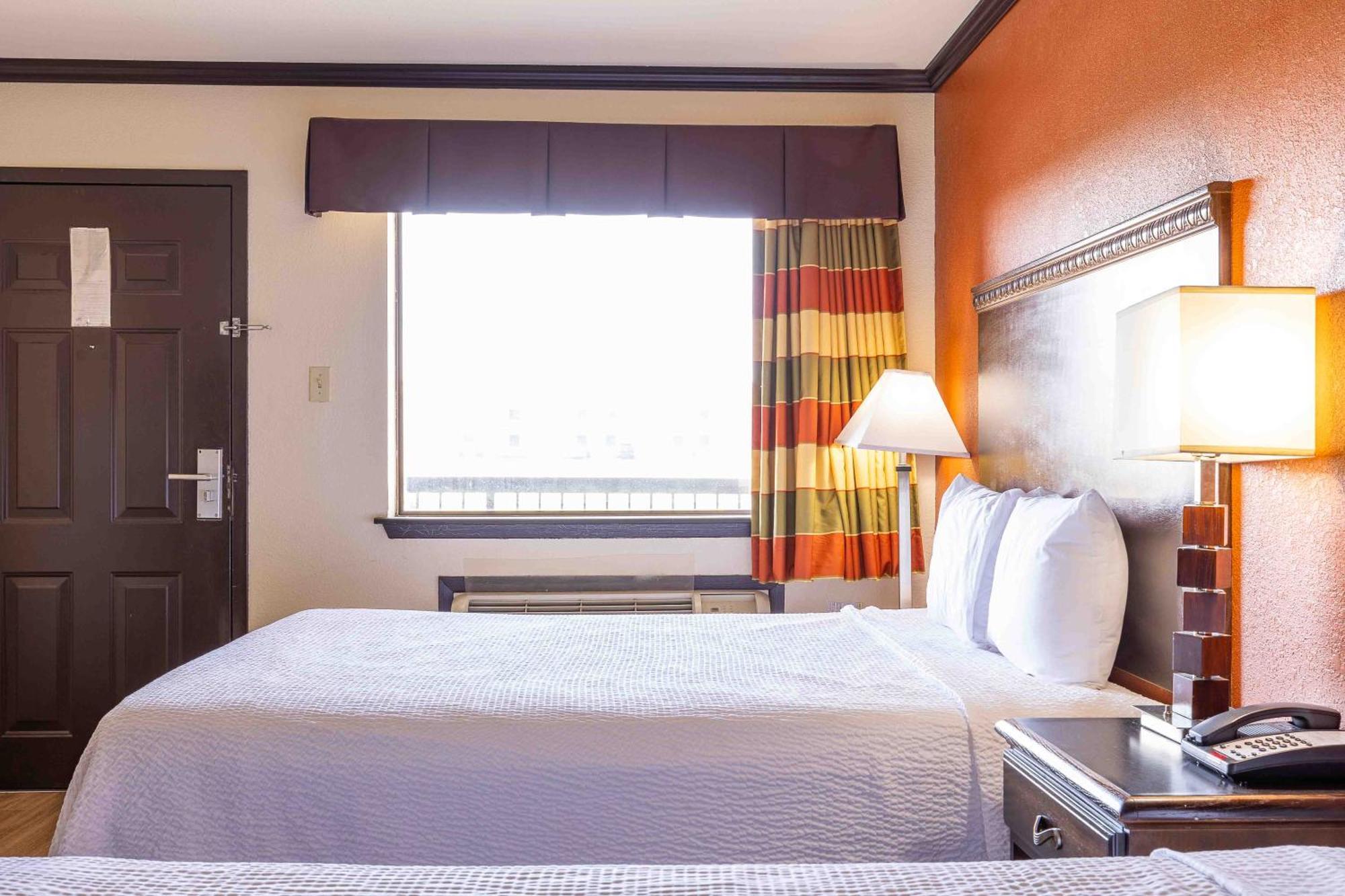 Days Inn By Wyndham Oklahoma City/Moore Экстерьер фото