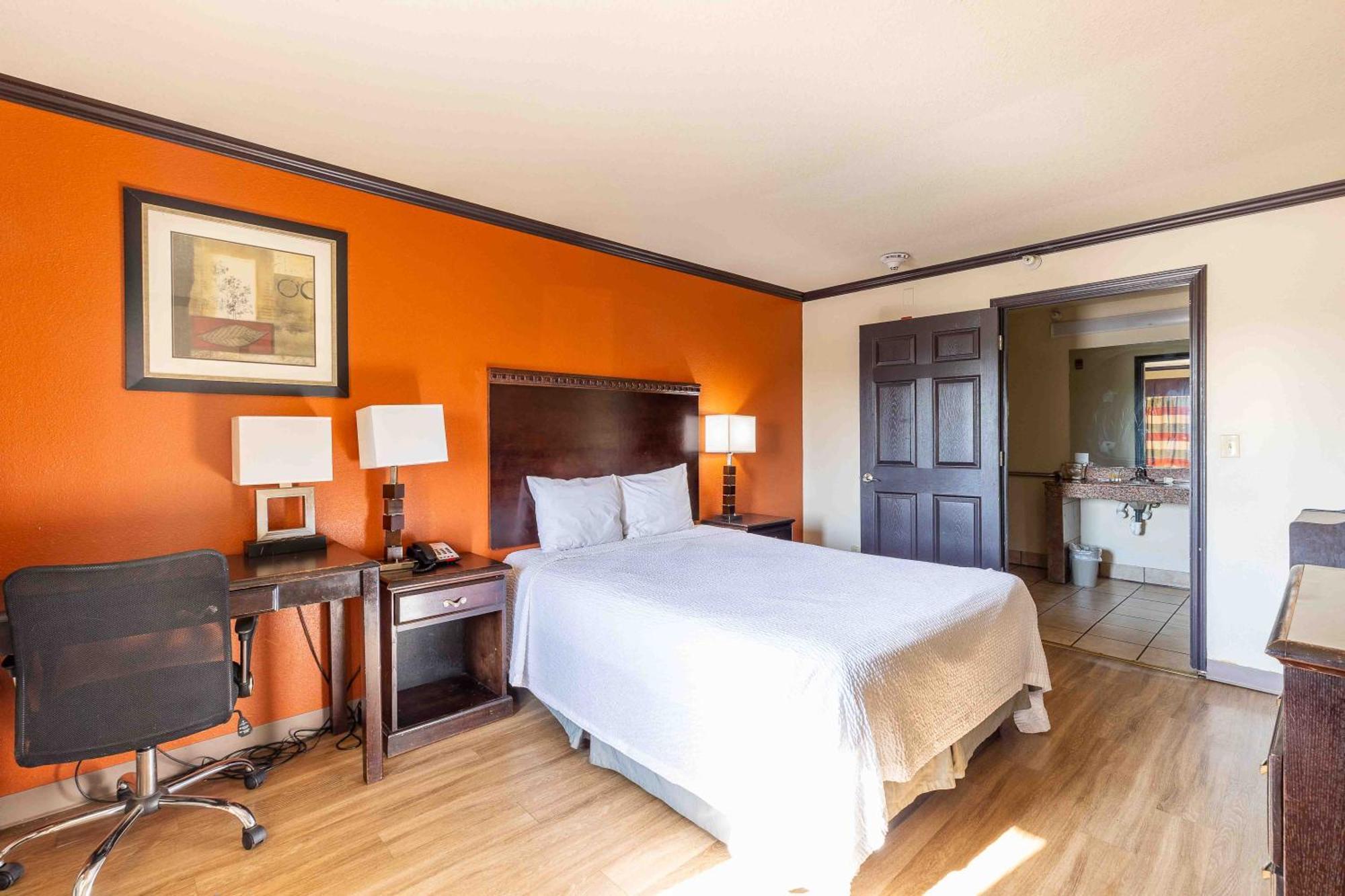 Days Inn By Wyndham Oklahoma City/Moore Экстерьер фото