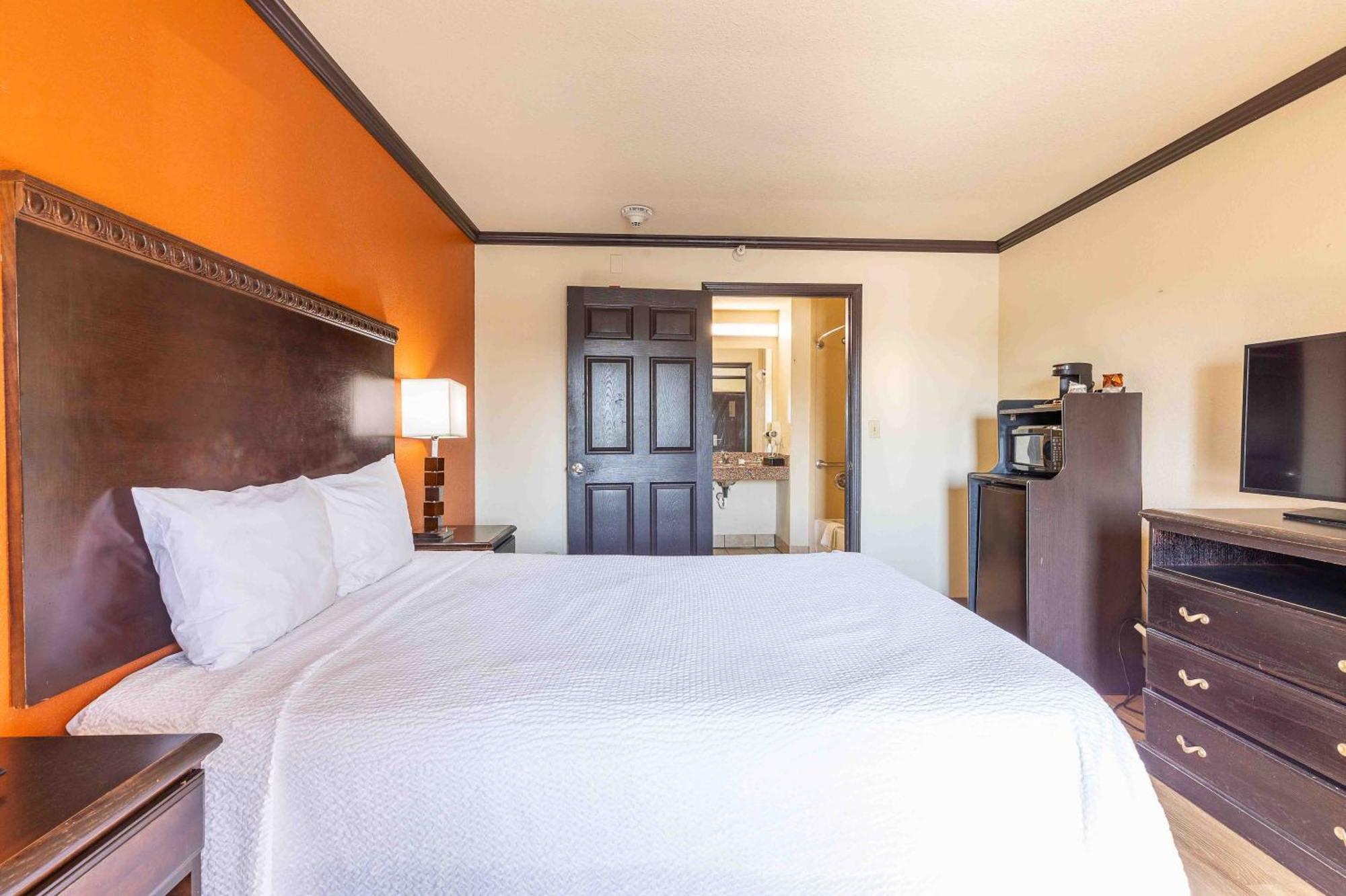 Days Inn By Wyndham Oklahoma City/Moore Экстерьер фото
