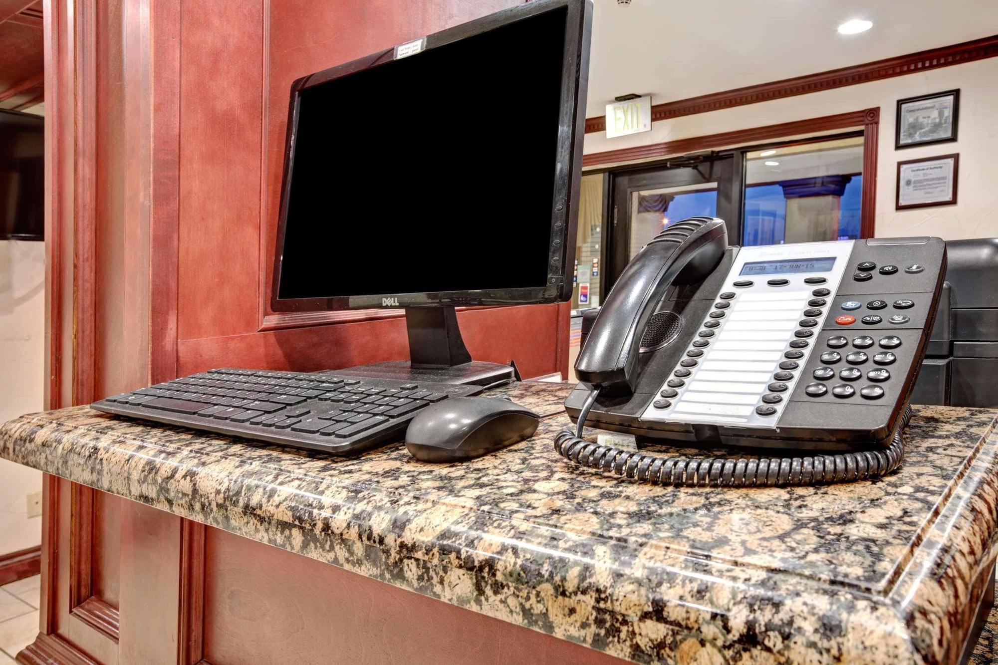 Days Inn By Wyndham Oklahoma City/Moore Экстерьер фото